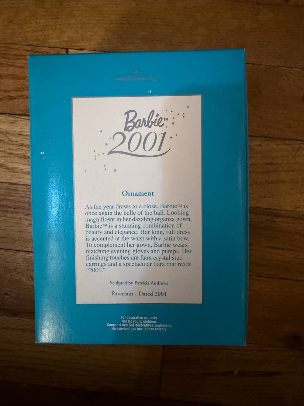 Hallmark Keepsake Barbie 2001 - ornament in box - Picture 3 of 3